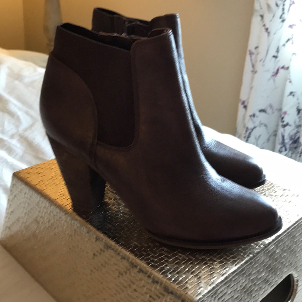 Steven booties